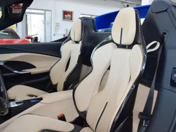 FERRARI 296 GTS Full CARBON   ACC   AppleCarPlay   JBL