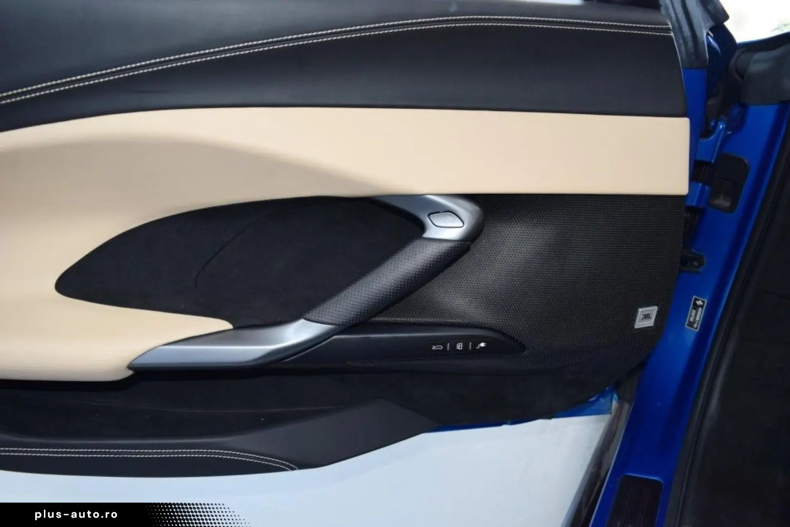 FERRARI 296 GTS Full CARBON   ACC   AppleCarPlay   JBL