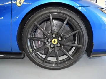 FERRARI 296 GTS Full CARBON   ACC   AppleCarPlay   JBL