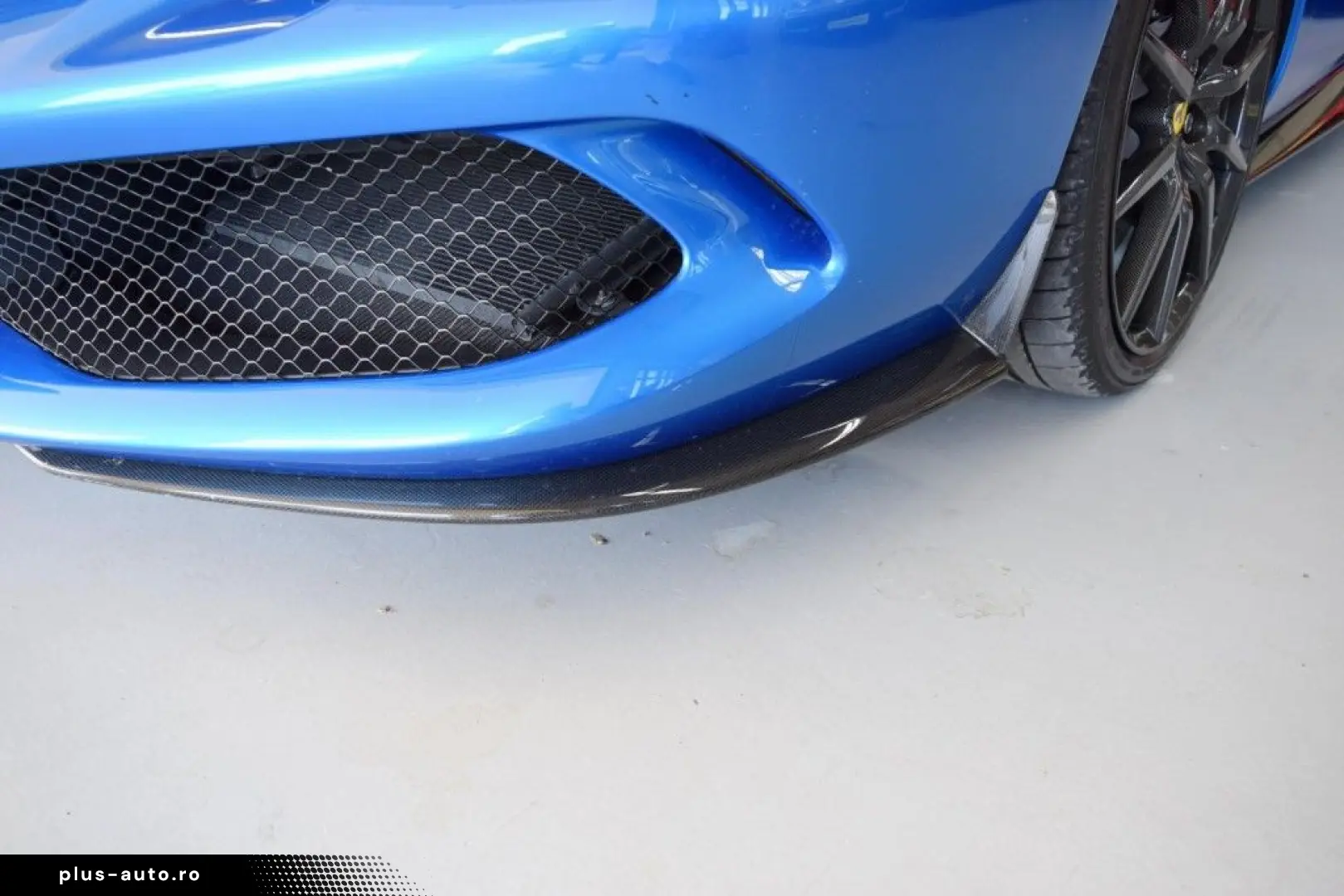 FERRARI 296 GTS Full CARBON   ACC   AppleCarPlay   JBL