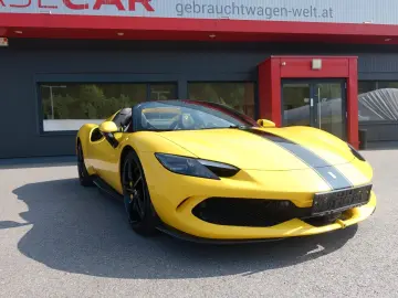FERRARI 296 GTS Karbon Lift JBL Surround View Garantie