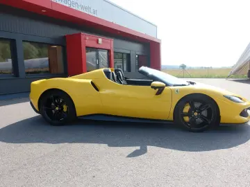 FERRARI 296 GTS Karbon Lift JBL Surround View Garantie
