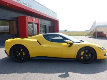 FERRARI 296 GTS Karbon Lift JBL Surround View Garantie