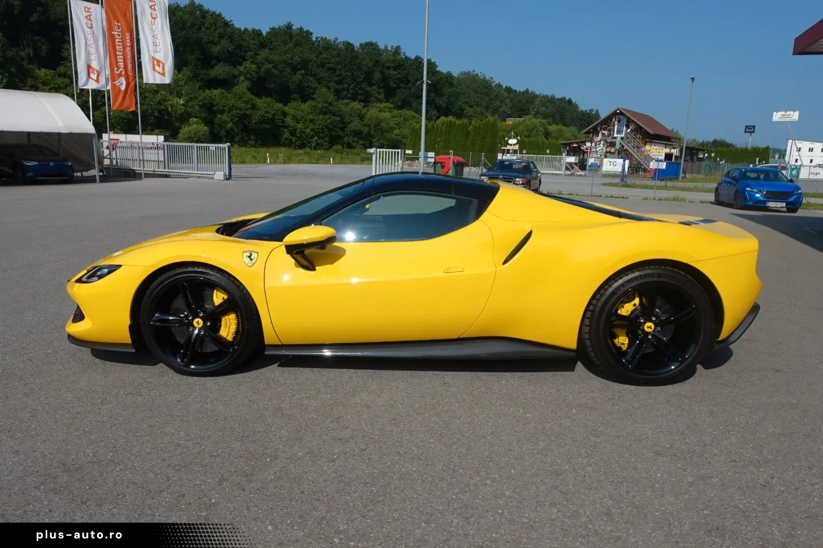 FERRARI 296 GTS Karbon Lift JBL Surround View Garantie