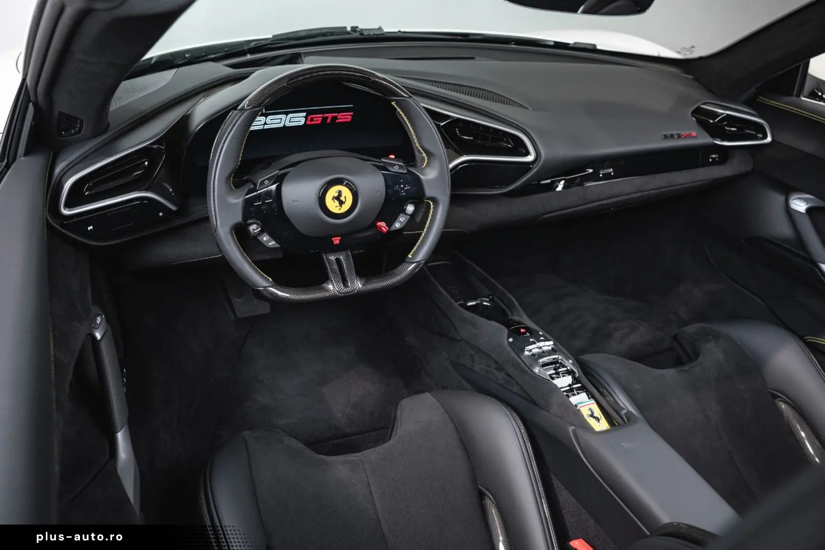 FERRARI 296 GTS  BIANCO AVUS CARBON