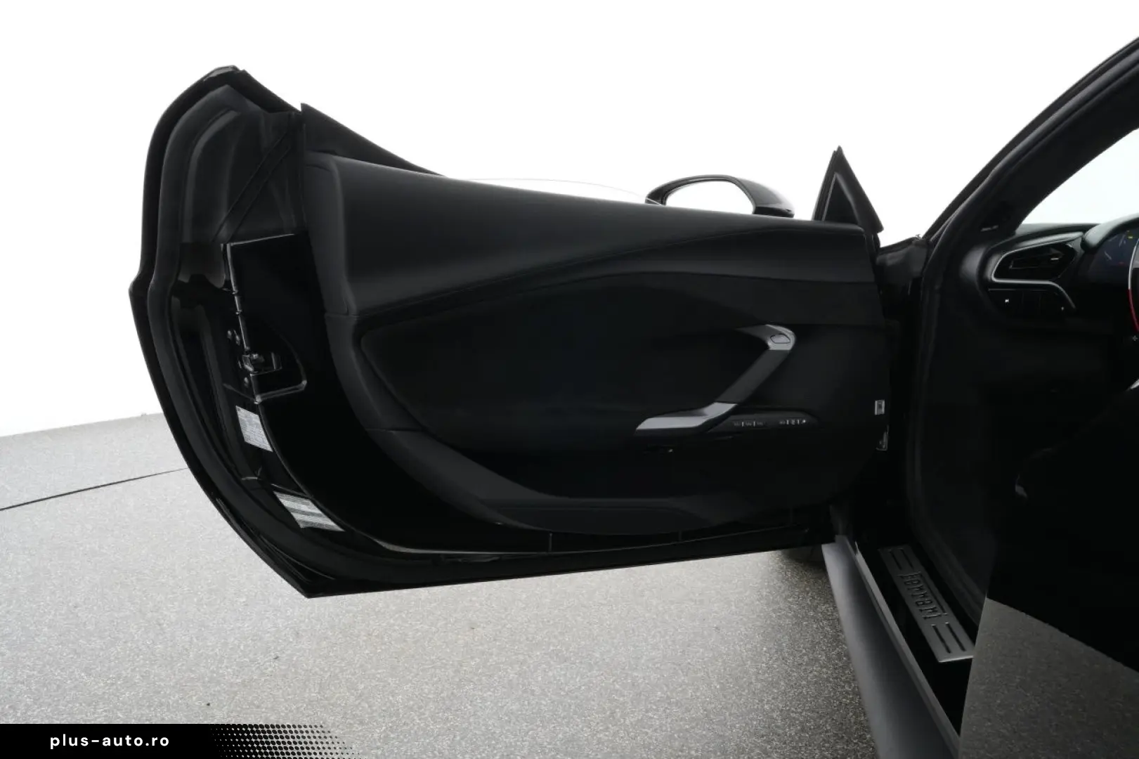 FERRARI 296 GTS Daytona Seats - JBL - Nackenwärmer