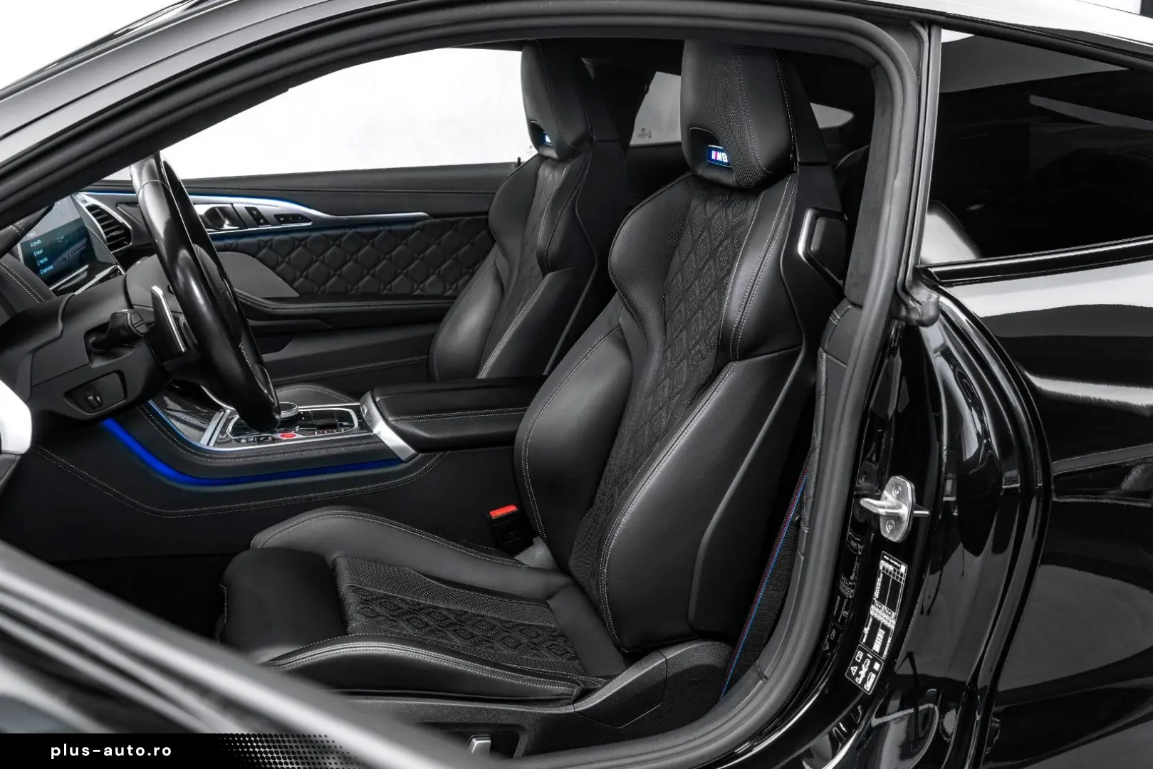BMW M8 Coupe Competition Night Carbon