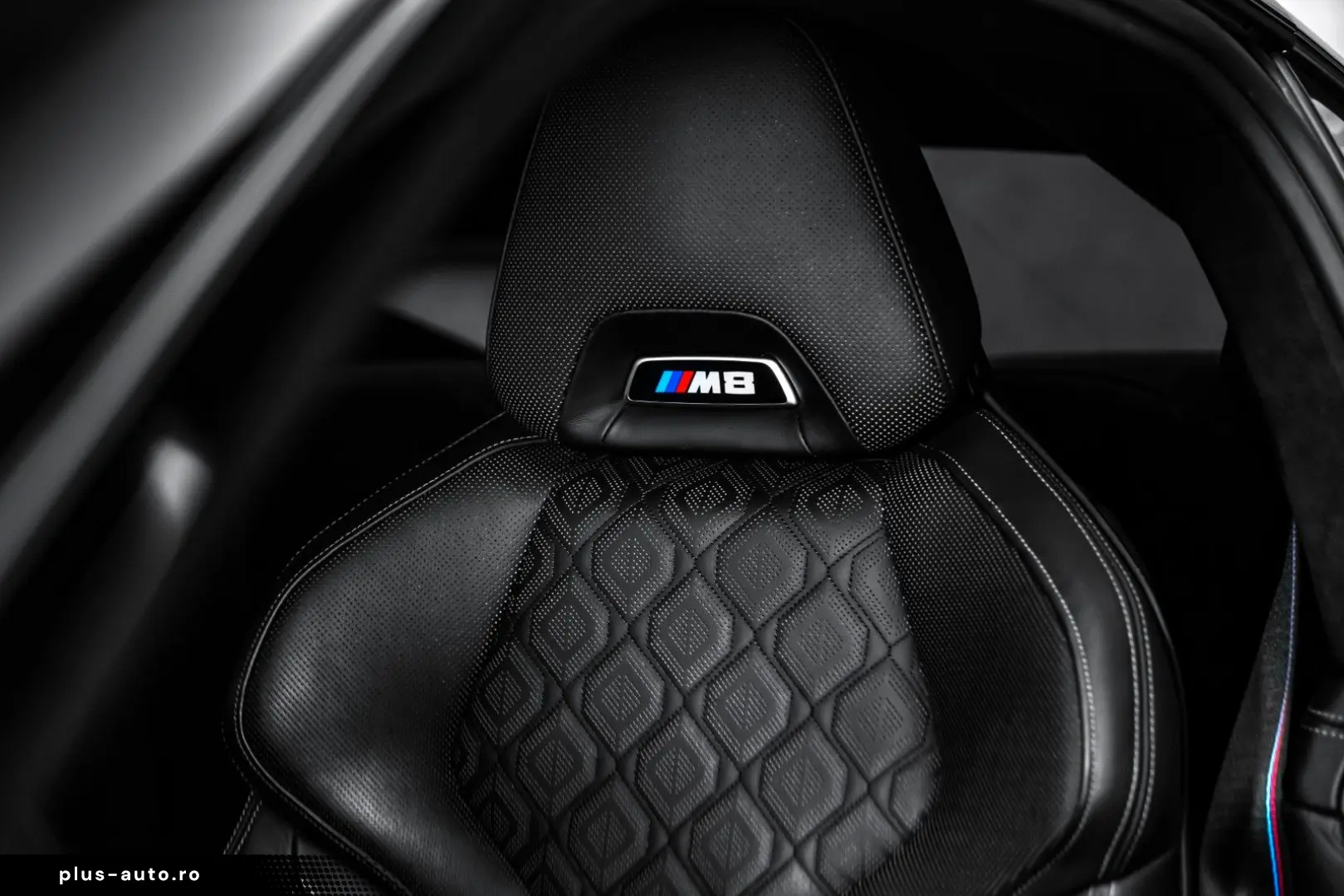 BMW M8 Coupe Competition Night Carbon