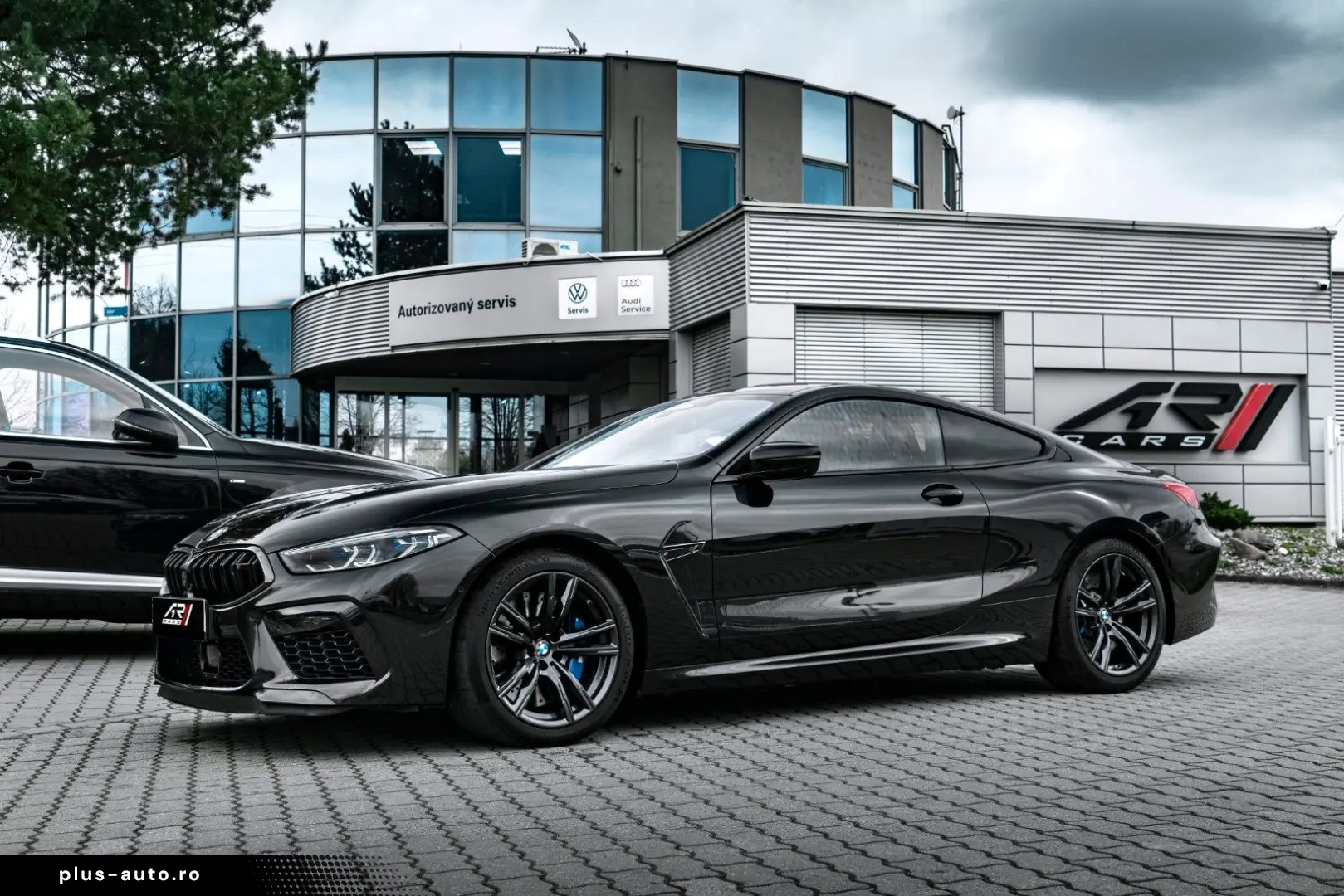 BMW M8 Coupe Competition Night Carbon