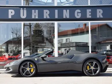 FERRARI 296 GTS  LIFT Racing Seats Carbon LED Kamera