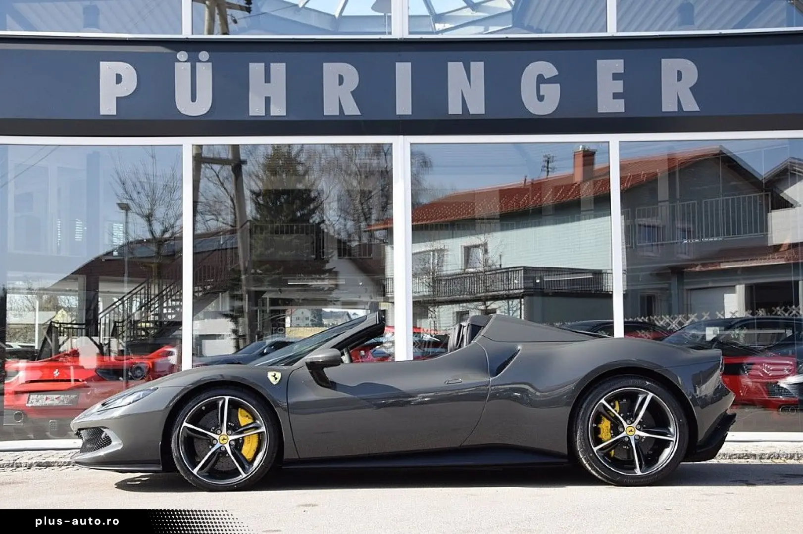 FERRARI 296 GTS  LIFT Racing Seats Carbon LED Kamera