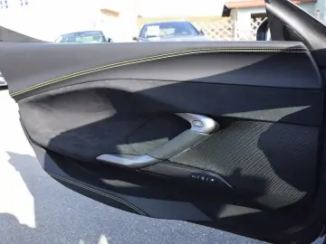 FERRARI 296 GTS  LIFT Racing Seats Carbon LED Kamera