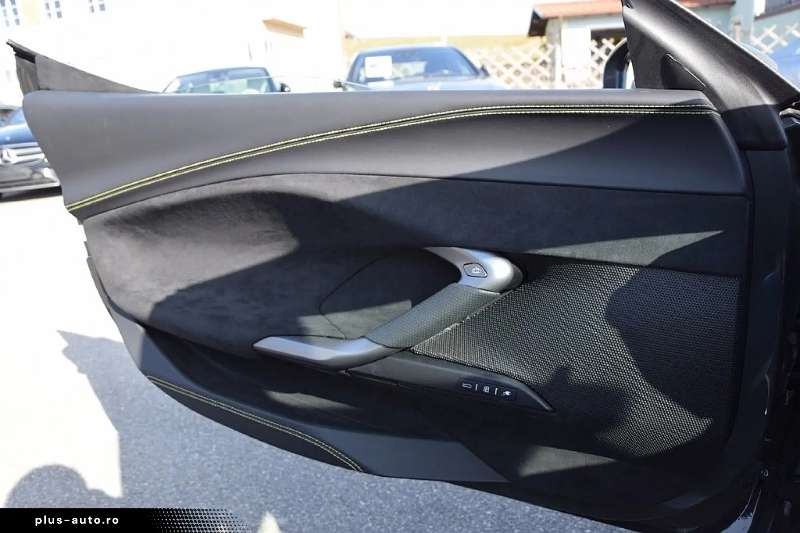 FERRARI 296 GTS  LIFT Racing Seats Carbon LED Kamera