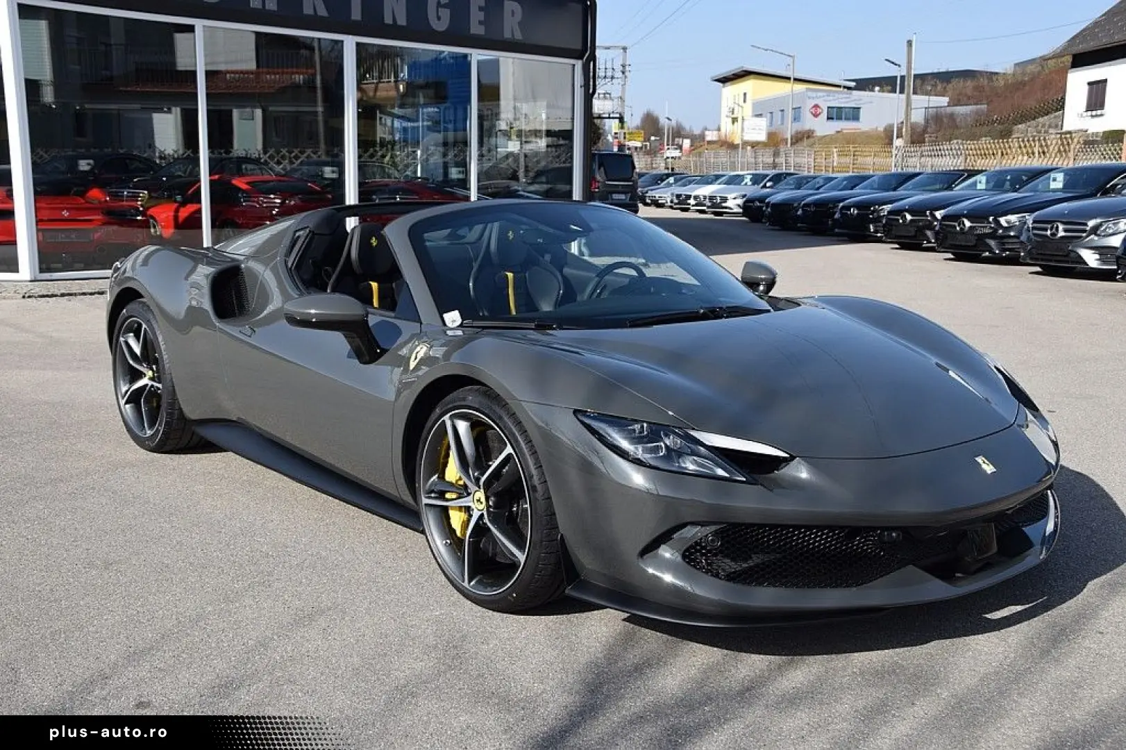 FERRARI 296 GTS  LIFT Racing Seats Carbon LED Kamera