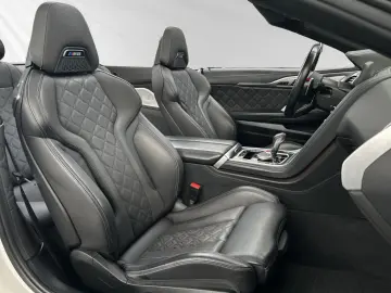 BMW M8 Competition Cabrio xDrive M Driver's Package