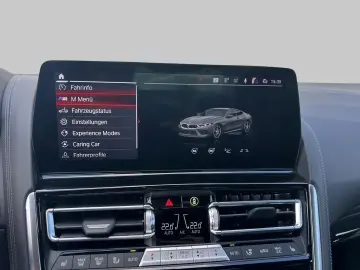 BMW M8 Competition Coupe xDrive (a Sportpaket HUD AD