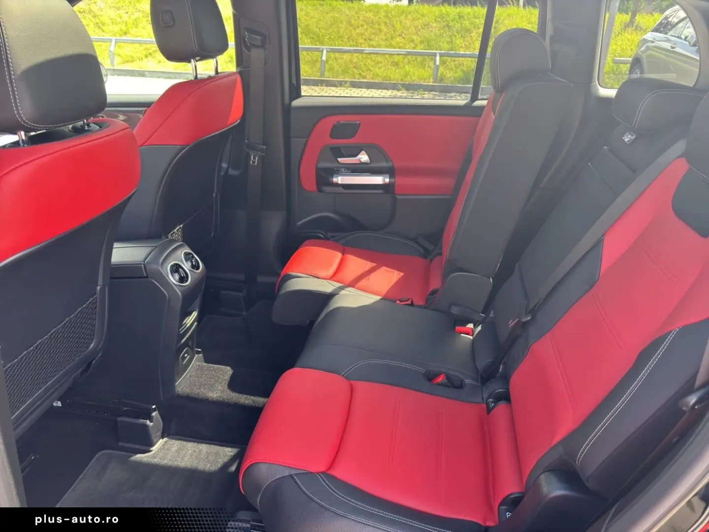MERCEDES-BENZ GLB 250 4M  AMG AHK Panorama Sitzklima&hellip;