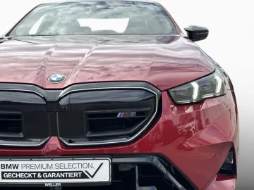 BMW M5 M DRIVERS Package 360  DAProf Pano AHK B W