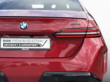 BMW M5 M DRIVERS Package 360  DAProf Pano AHK B W