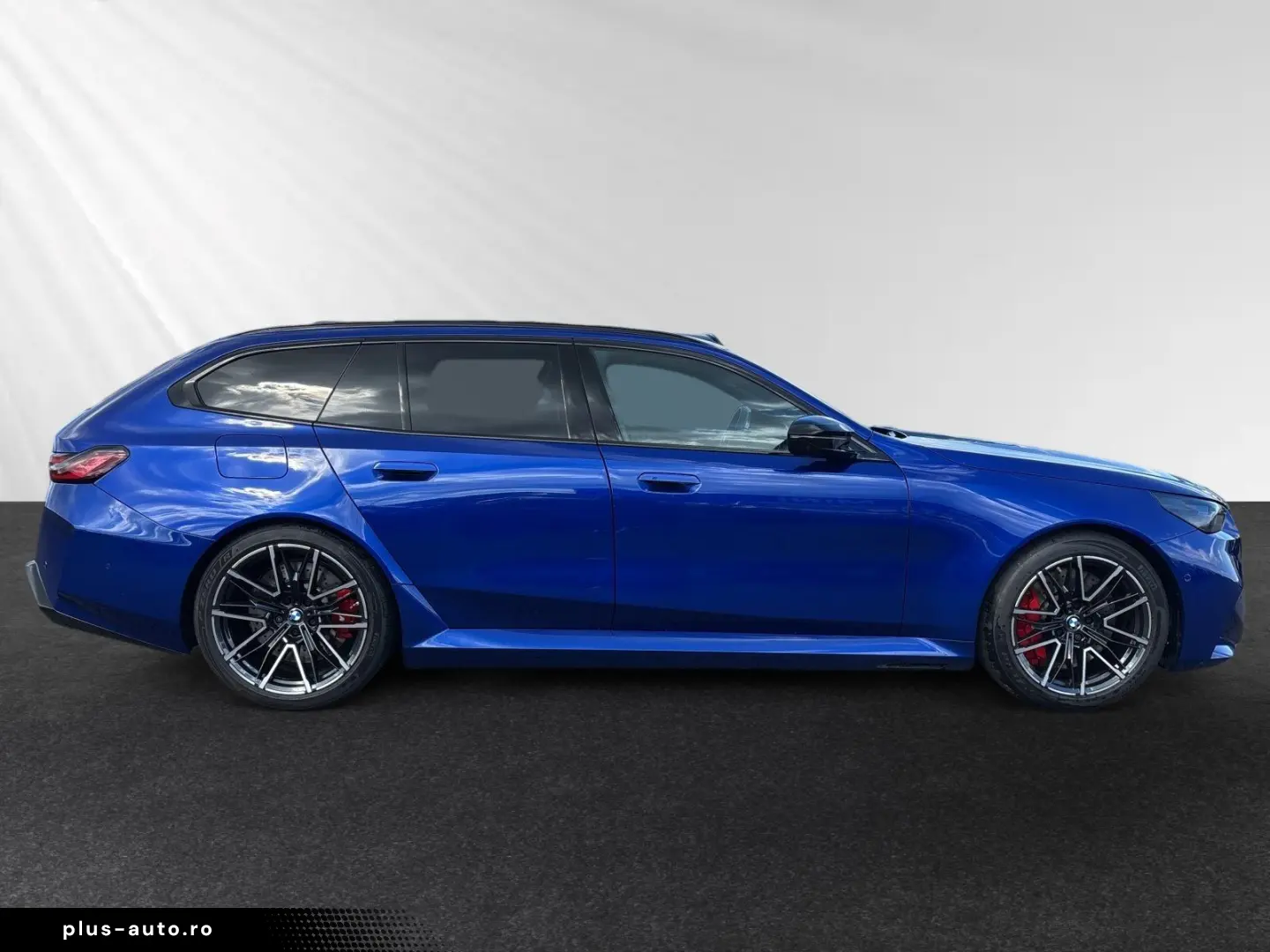 BMW M5 Touring Inkl. € 1.190 Zubehörbonus AHK Panora