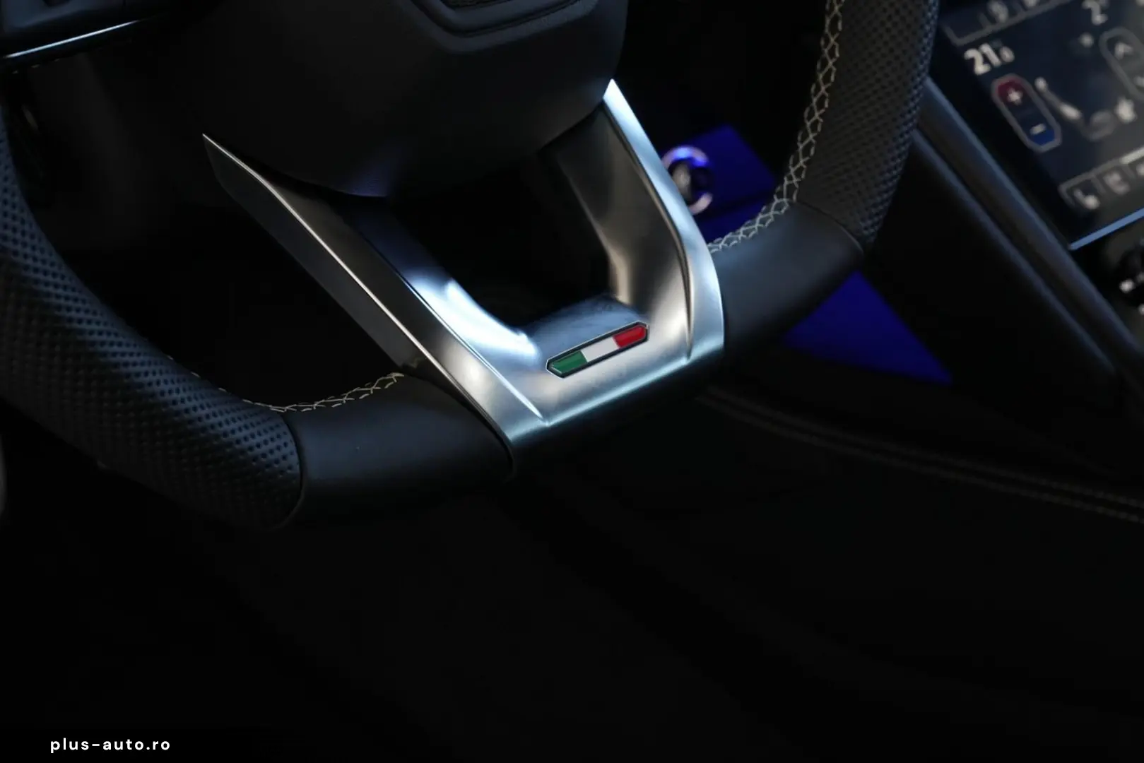 LAMBORGHINI Urus S  PANO HEAD-UP SOFT B&O