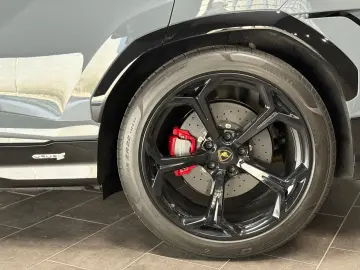 LAMBORGHINI Urus S Grigio Telesto B&O Panorama Night-Vision