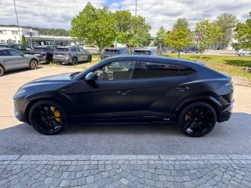 LAMBORGHINI Lamborghini Urus S Nero-Matt Black 23  B&O Garan