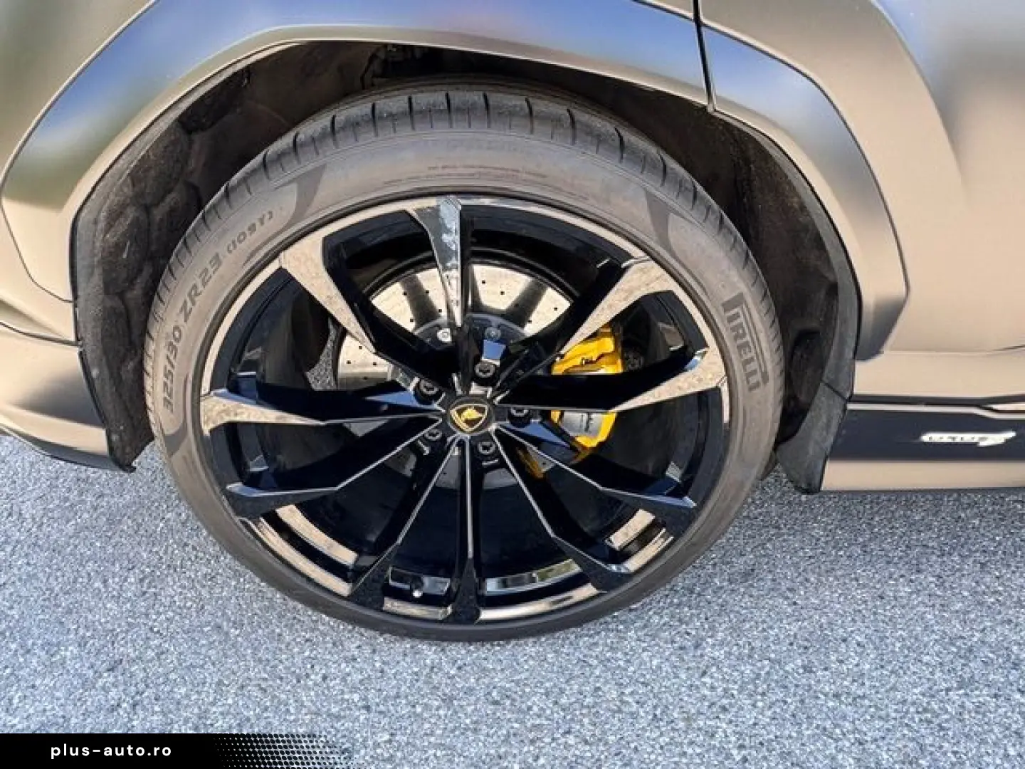 LAMBORGHINI Lamborghini Urus S Nero-Matt Black 23  B&O Garan