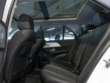 MERCEDES-BENZ GLE 300 d 4M