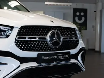 MERCEDES-BENZ GLE 300 d 4M