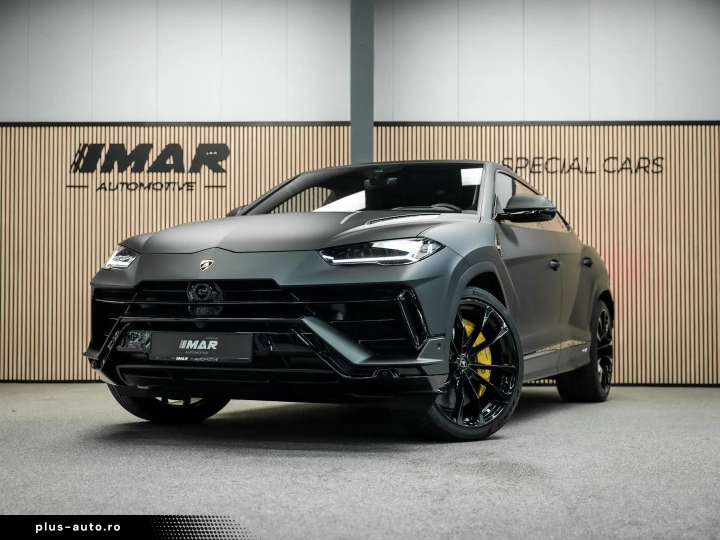 LAMBORGHINI Urus 4.0 V8 S   Urus S   BTW   Akrapovic   luftf