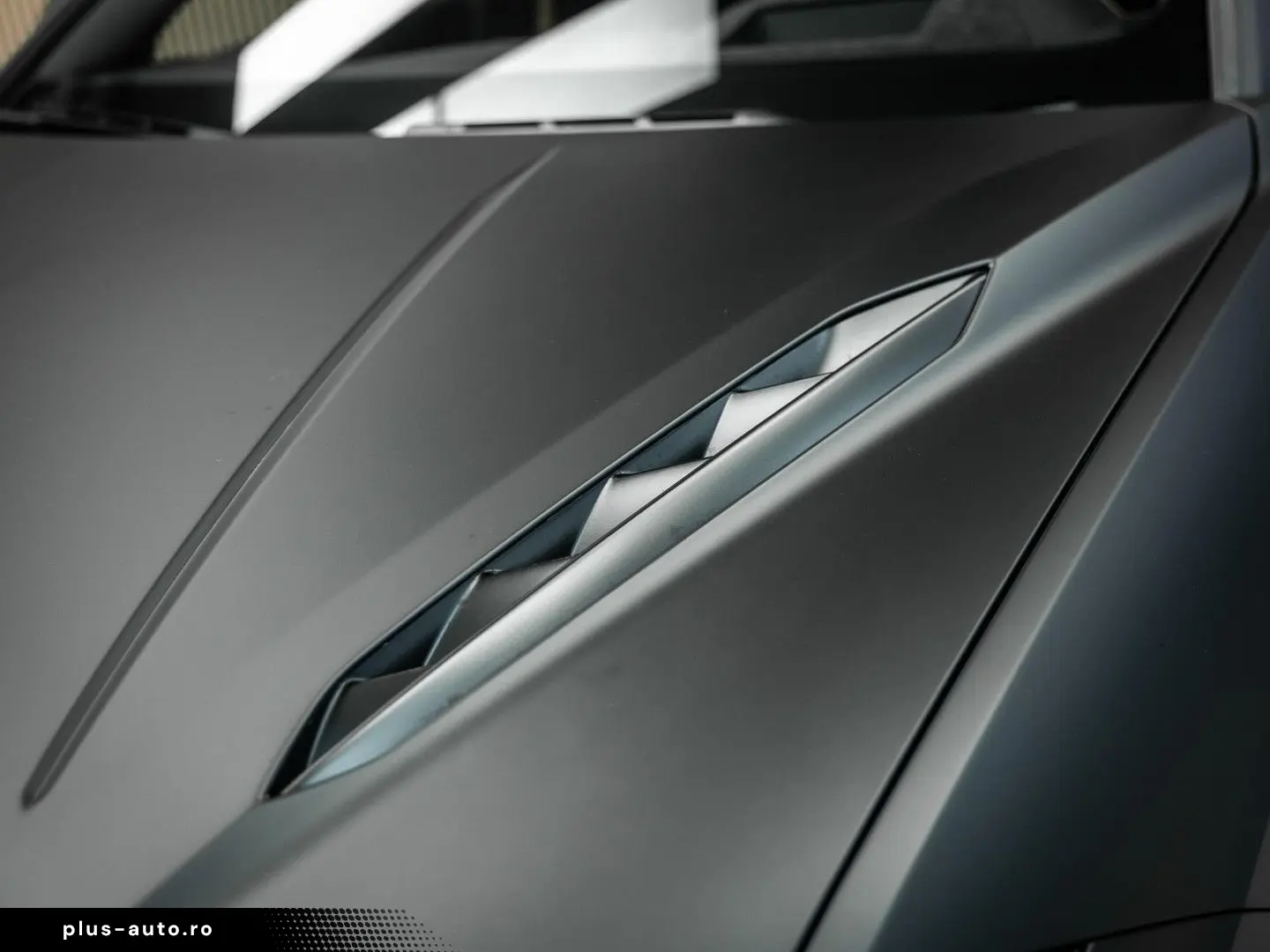 LAMBORGHINI Urus 4.0 V8 S   Urus S   BTW   Akrapovic   luftf