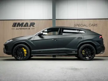 LAMBORGHINI Urus 4.0 V8 S   Urus S   BTW   Akrapovic   luftf