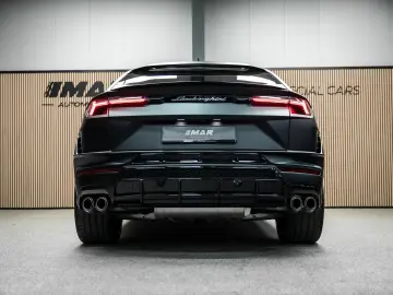 LAMBORGHINI Urus 4.0 V8 S   Urus S   BTW   Akrapovic   luftf