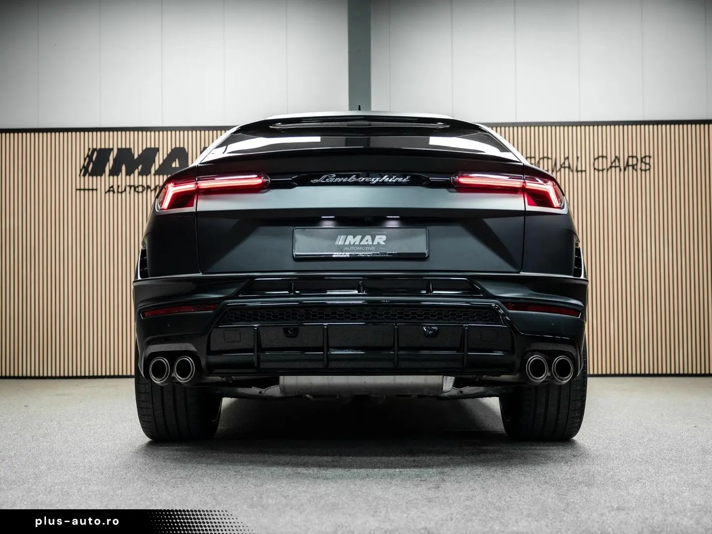 LAMBORGHINI Urus 4.0 V8 S   Urus S   BTW   Akrapovic   luftf