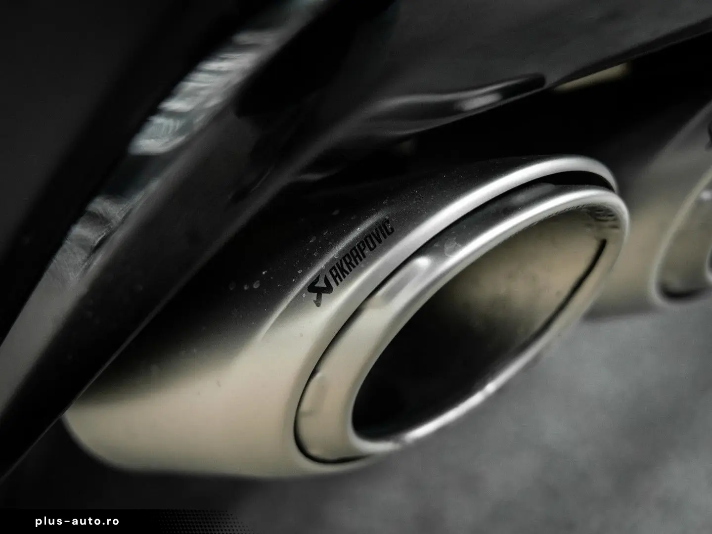 LAMBORGHINI Urus 4.0 V8 S   Urus S   BTW   Akrapovic   luftf
