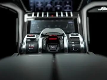 LAMBORGHINI Urus 4.0 V8 S   Urus S   BTW   Akrapovic   luftf