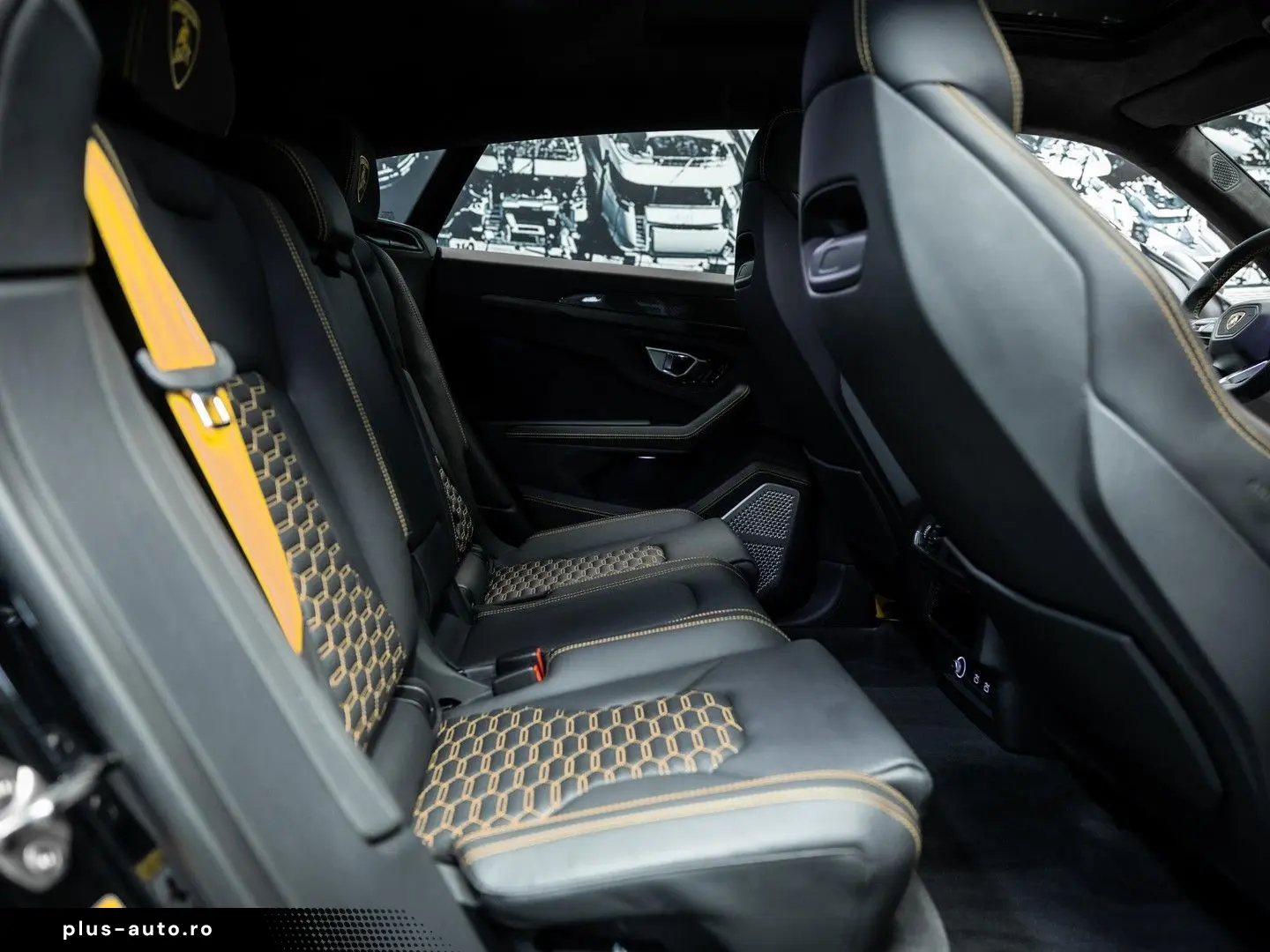 LAMBORGHINI Urus 4.0 V8 S   Urus S   BTW   Akrapovic   luftf