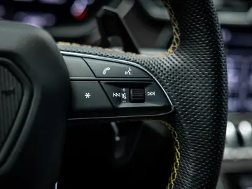 LAMBORGHINI Urus 4.0 V8 S   Urus S   BTW   Akrapovic   luftf