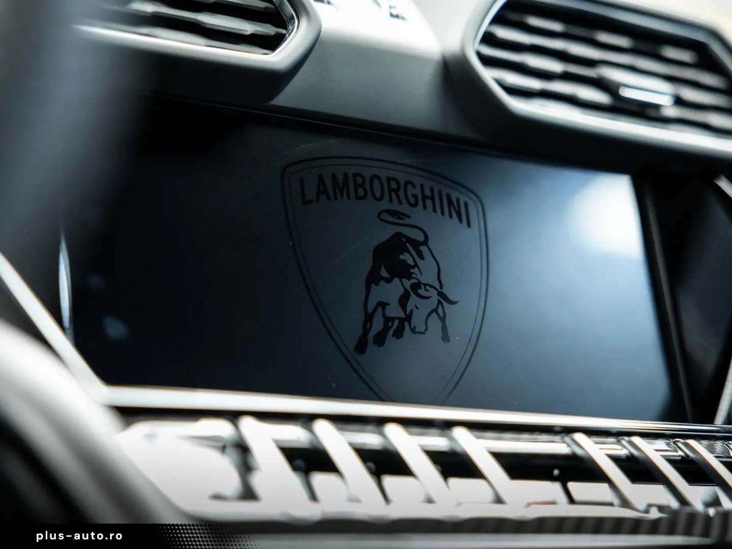 LAMBORGHINI Urus 4.0 V8 S   Urus S   BTW   Akrapovic   luftf