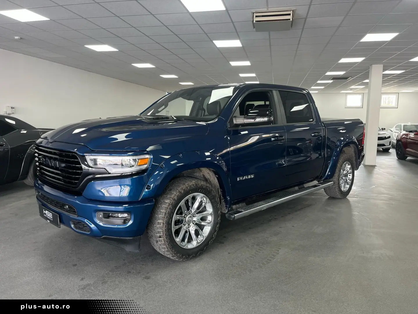DODGE RAM 5 7l V8  LARAMIE 12 Zoll Display LED AHK SHZ