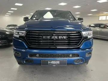 DODGE RAM 5 7l V8  LARAMIE 12 Zoll Display LED AHK SHZ
