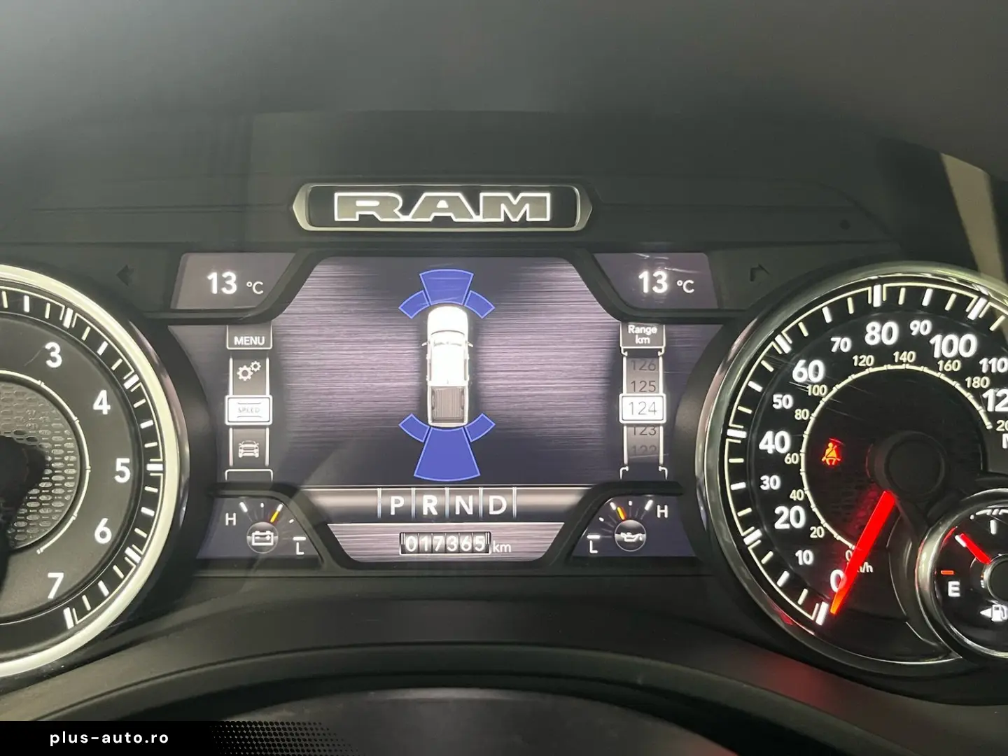 DODGE RAM 5 7l V8  LARAMIE 12 Zoll Display LED AHK SHZ