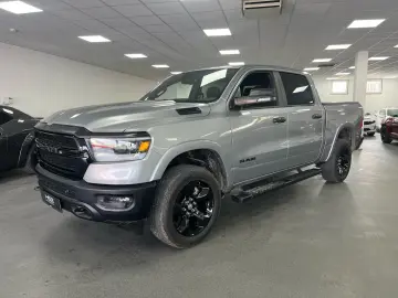 DODGE RAM 5 7l V8  BIGHORN 12 ZOLL Display SHZ LED AHK