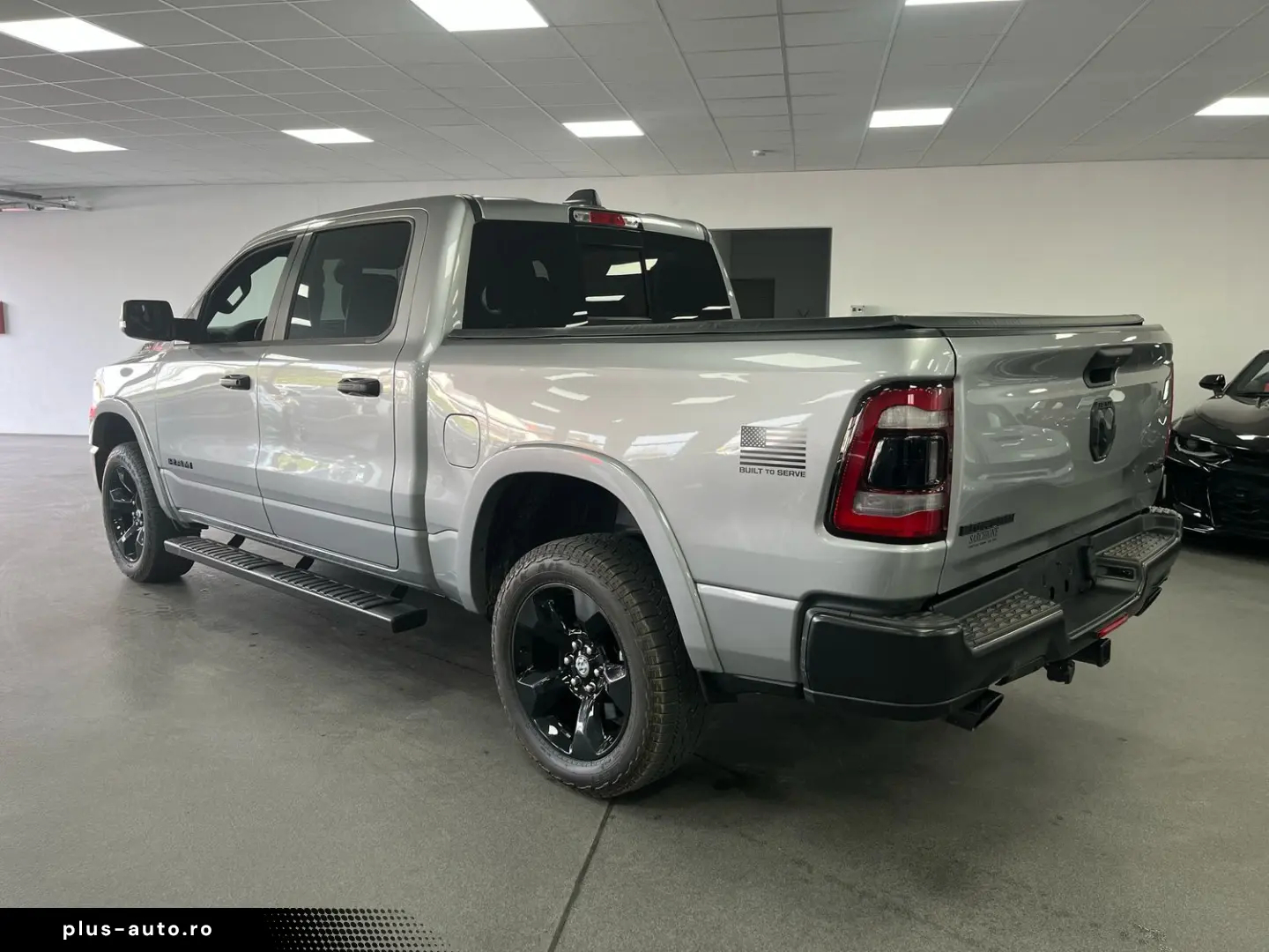 DODGE RAM 5 7l V8  BIGHORN 12 ZOLL Display SHZ LED AHK
