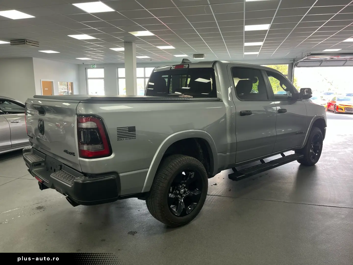 DODGE RAM 5 7l V8  BIGHORN 12 ZOLL Display SHZ LED AHK