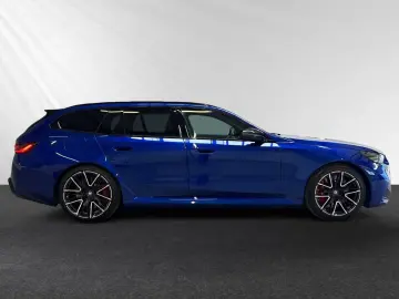 BMW M5 Touring Inkl. € 1.190 Zubehörbonus AHK Pano B