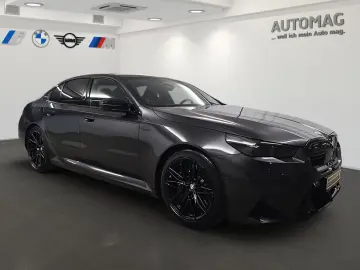 BMW M5 Limousine M-CompoundBremse Panoramadach Bower