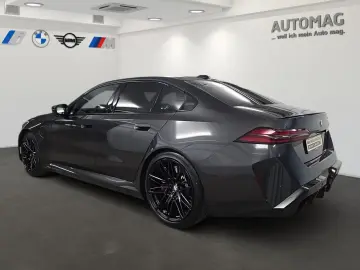 BMW M5 Limousine M-CompoundBremse Panoramadach Bower