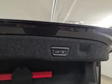 BMW M5 Limousine M-CompoundBremse Panoramadach Bower